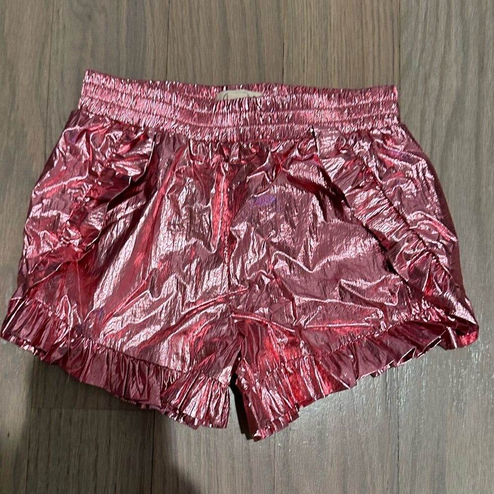 Toddler girls pink lame shorts with ruffle. Egg New York size 4T
